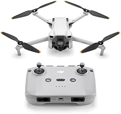 DJI Mini 3 – Dron Mini con cámara ligero y plegable con vídeo 4K HDR, 38 min de tiempo de vuelo, Grabación vertical y funciones inteligentes